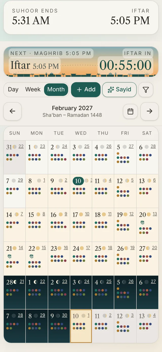 Bayty's Month view as a moon calendar, with each night's moon and Ramadan picked out